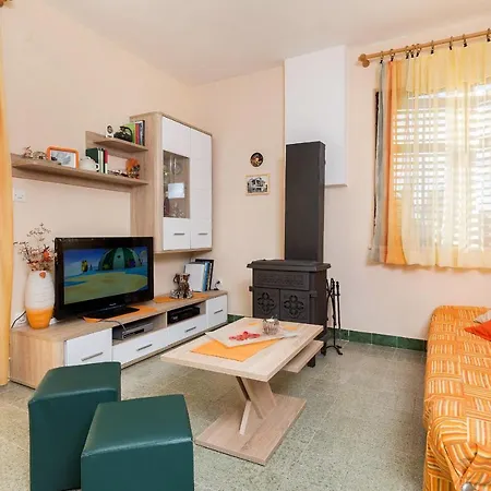 Seaside House Kanica, - 1102 بيت للعطل *